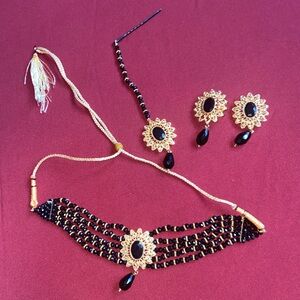 Brand New Elegant Black and Gold Indian Jewellery Set